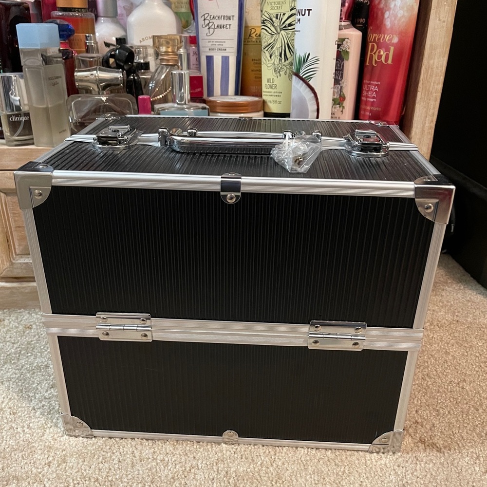 Make up case
